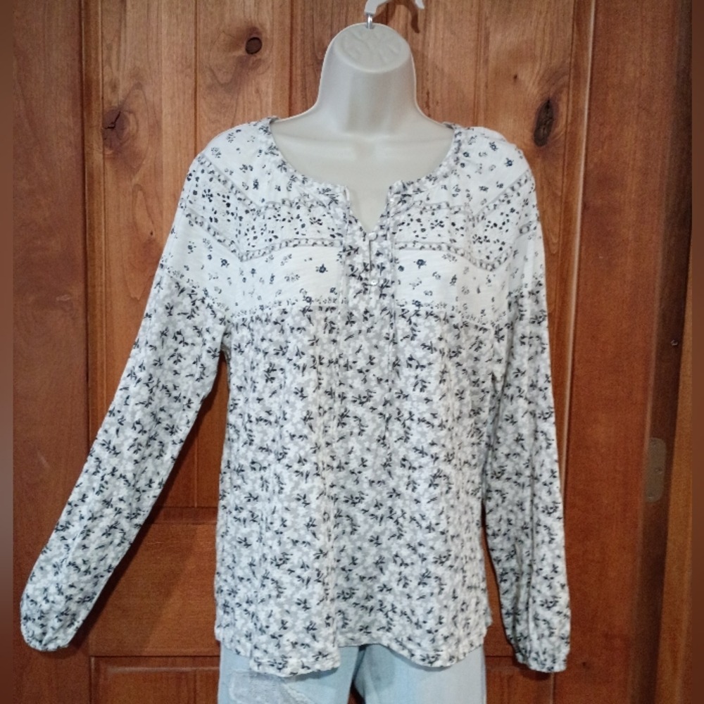 Lucky Brand Black and‎ White Floral Blouse